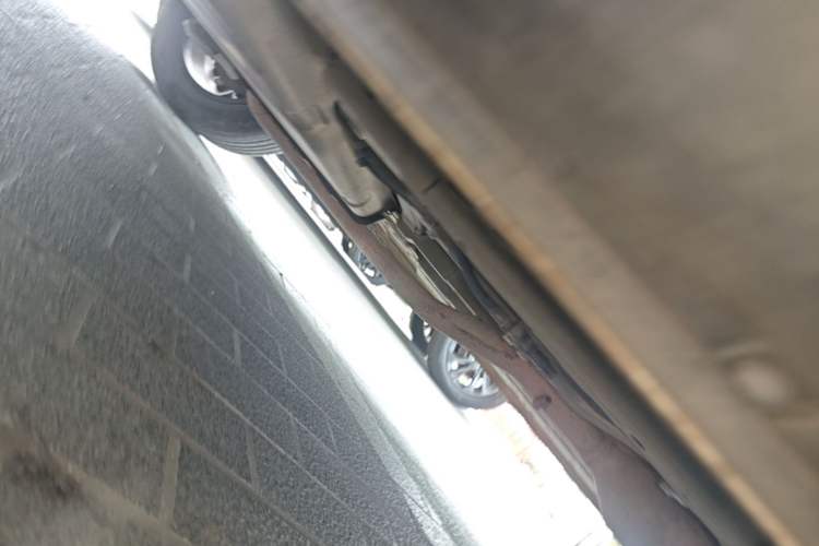 Used Dongfeng Fengon 580 2020 1.5T Manual Luxury Version Chassis Front Right