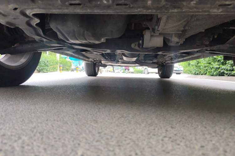 Used Dongfeng Fengon 580 2020 1.8L Manual Comfort Model Chassis Front