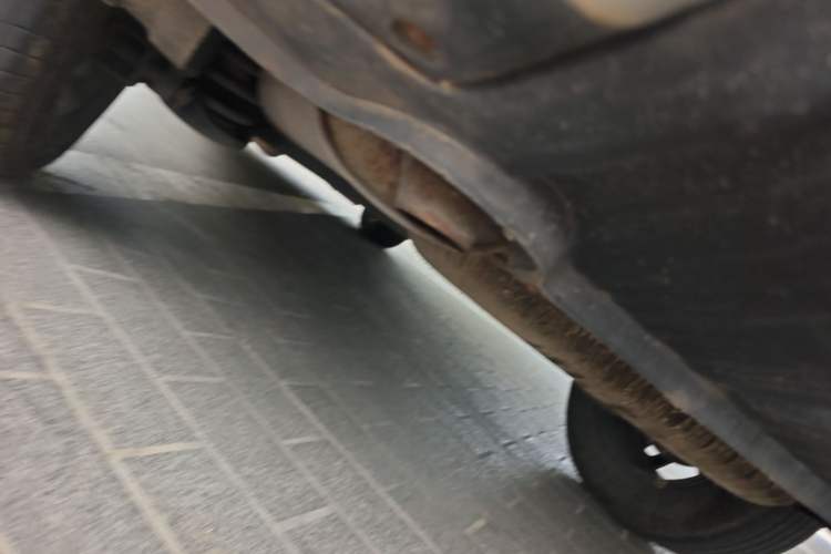 Used Dongfeng Fengon 580 2020 1.5T Manual Luxury Version Chassis Rear