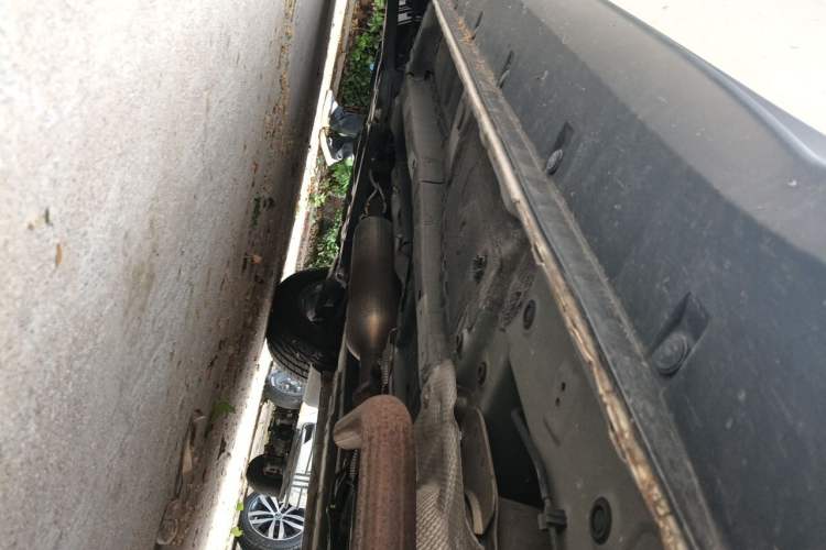 Used Dongfeng Fengon 580 2020 1.5T CVT Luxury Edition Chassis Rear Left
