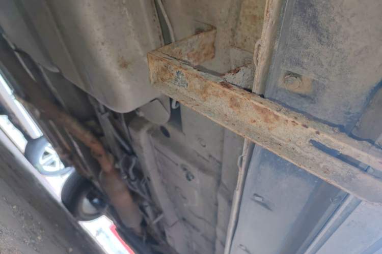 Used Dongfeng Fengon 580 2020 1.5T CVT Luxury Edition Chassis Rear Right