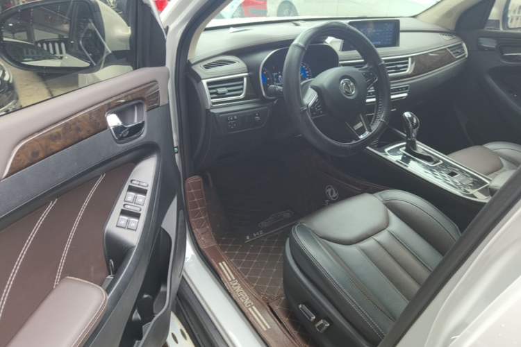 Used Dongfeng Fengon 580 2020 1.5T CVT Luxury Edition Driver Seat