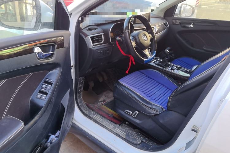 Used Dongfeng Fengon 580 2020 1.5T Manual Luxury Version Driver Seat