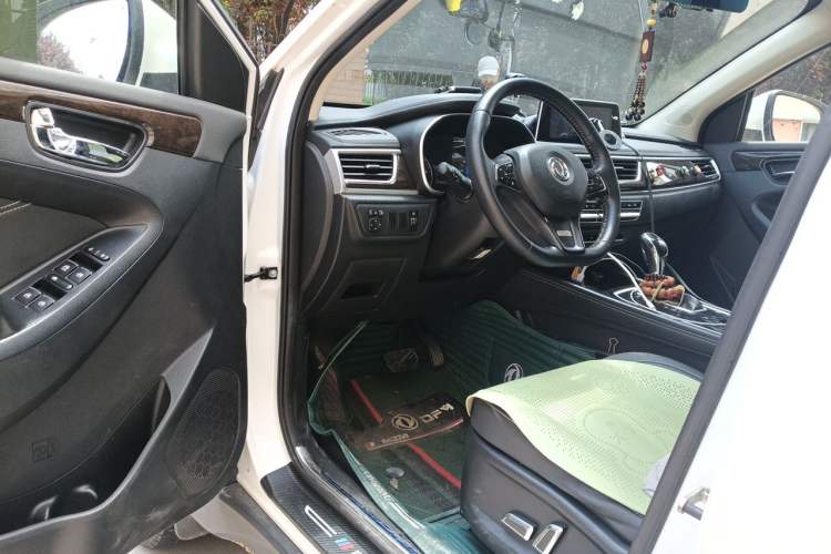 Used Dongfeng Fengon 580 2020 1.5T CVT Luxury Edition Driver Seat