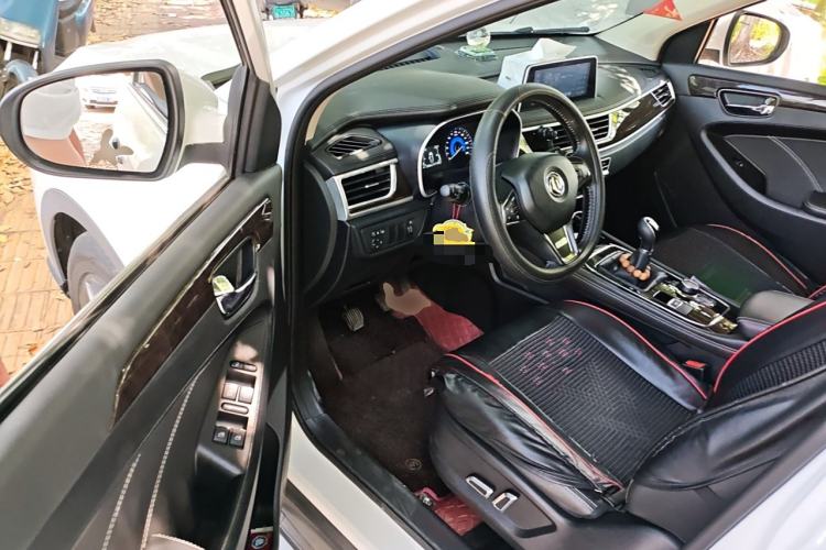 Used Dongfeng Fengon 580 2020 1.5T Manual Luxury Version Driver Seat