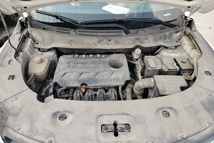 Used Dongfeng Fengon 580 2020 1.8L Manual Comfort Model Engine Bay
