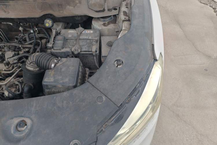 Used Dongfeng Fengon 580 2020 1.5T CVT Luxury Edition Engine Bay Left