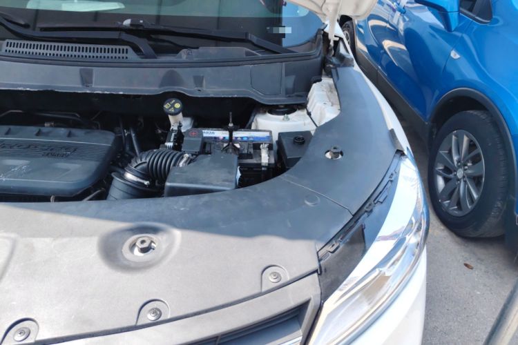 Used Dongfeng Fengon 580 2020 1.5T CVT Luxury Edition Engine Bay Left