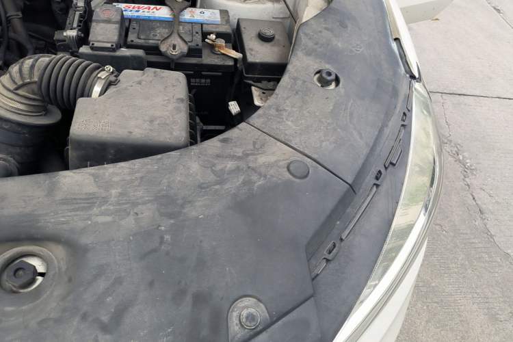 Used Dongfeng Fengon 580 2020 1.5T CVT Luxury Edition Engine Bay Left