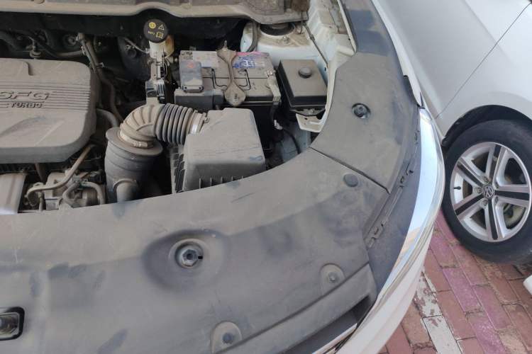 Used Dongfeng Fengon 580 2020 1.5T CVT Luxury Edition Engine Bay Left