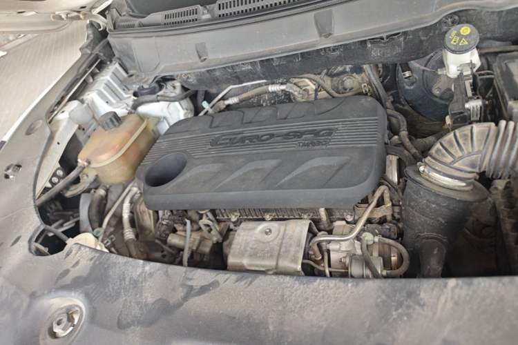 Used Dongfeng Fengon 580 2020 1.5T Manual Luxury Version Engine Bay Right