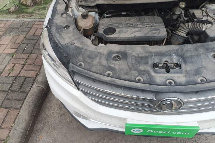 Used Dongfeng Fengon 580 2020 1.5T Manual Luxury Version Engine Bay Right