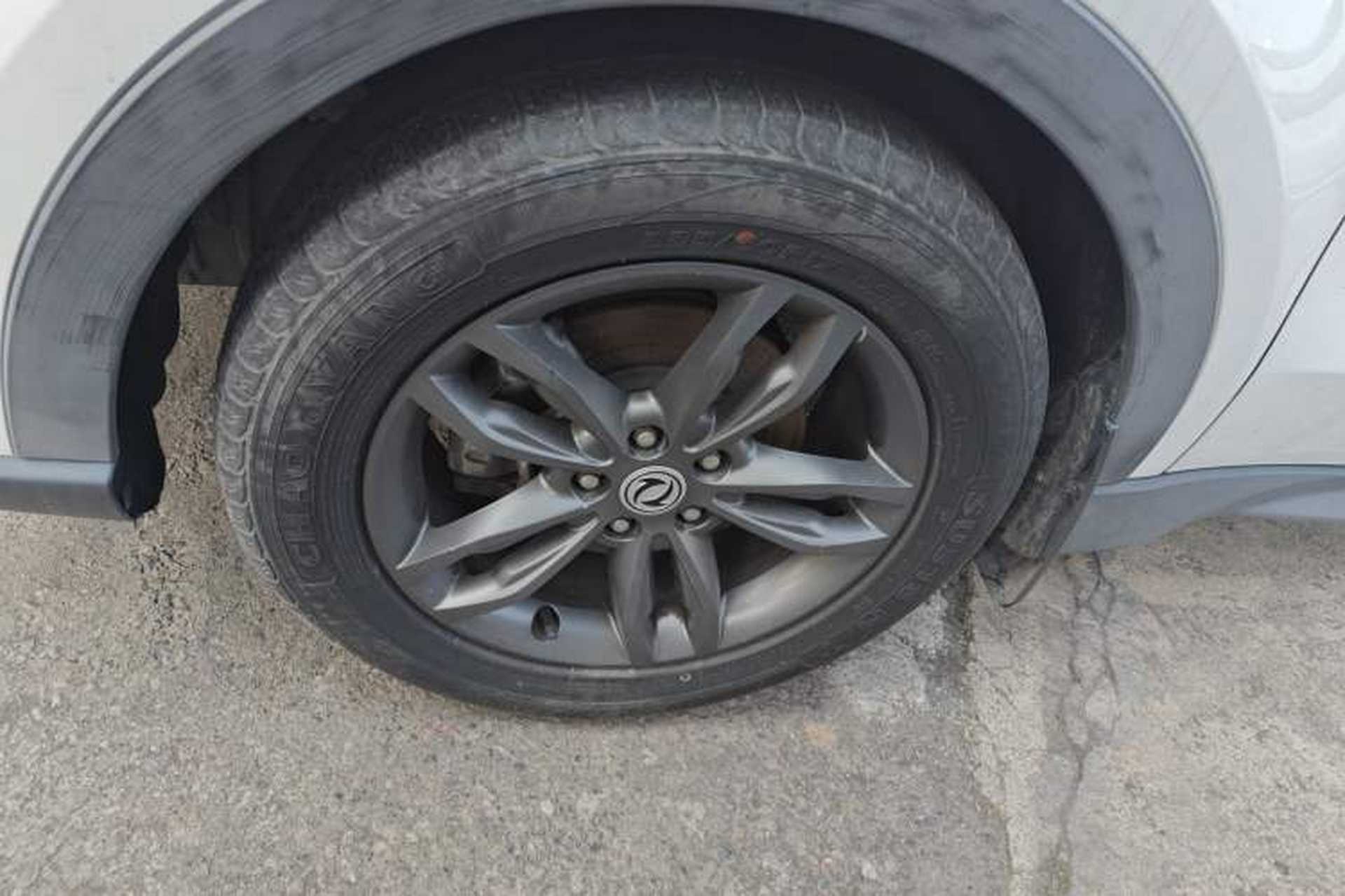 Used Dongfeng Fengon 580 2020 1.5T Manual Luxury Version Exterior 4