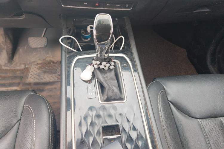 Used Dongfeng Fengon 580 2020 1.5T CVT Luxury Edition Gear Lever