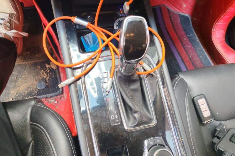 Used Dongfeng Fengon 580 2020 1.5T CVT Luxury Edition Gear Lever
