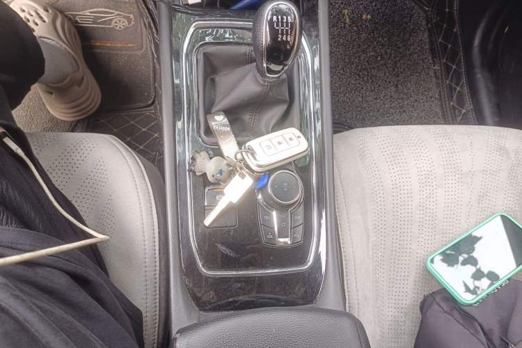 Used Dongfeng Fengon 580 2020 1.5T Manual Luxury Version Gear Lever
