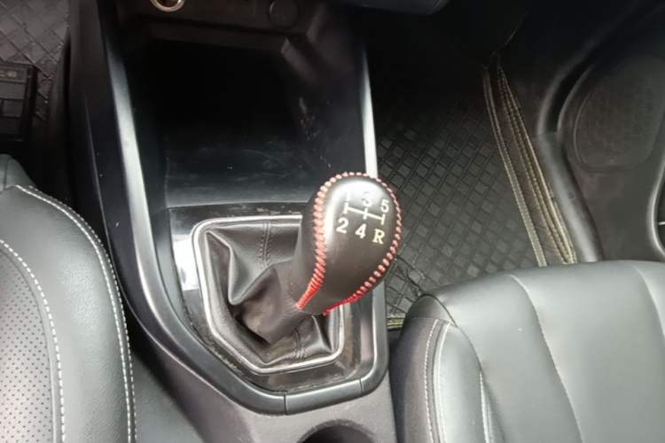 Used Dongfeng Fengon 580 2020 1.8L Manual Comfort Model Gear Lever