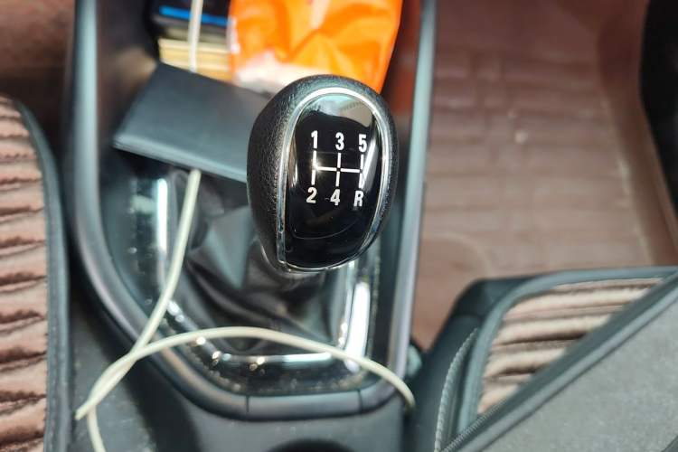 Used Dongfeng Fengon 580 2020 1.8L Manual Comfort Model Gear Lever