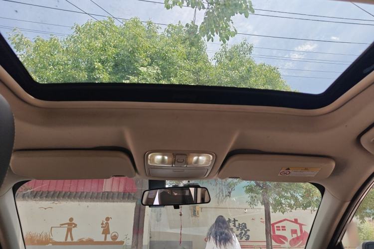 Used Dongfeng Fengon 580 2020 1.5T Manual Luxury Version Headliner