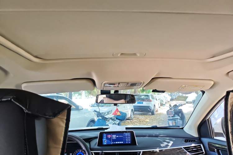 Used Dongfeng Fengon 580 2020 1.5T Manual Luxury Version Headliner