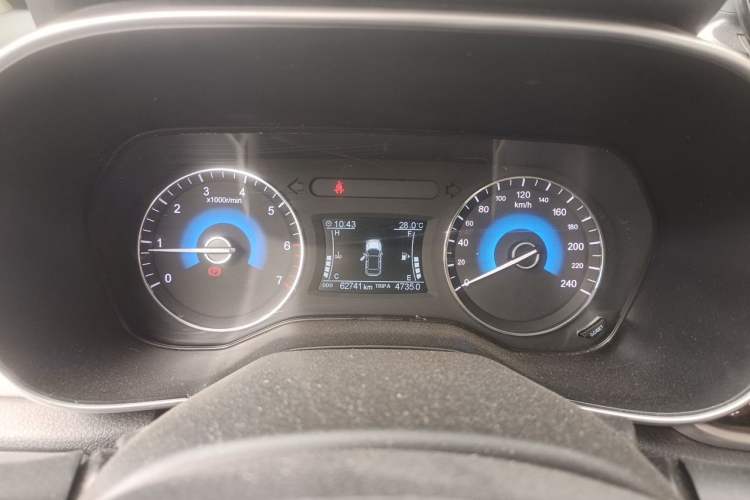Used Dongfeng Fengon 580 2020 1.5T Manual Luxury Version Instrument Cluster