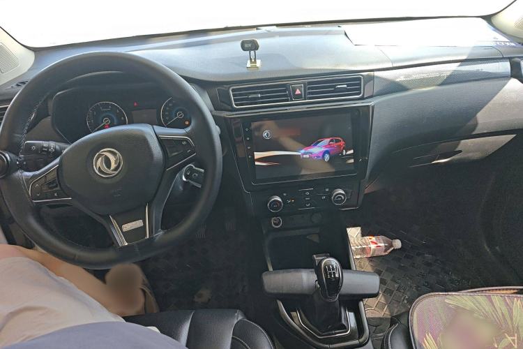 Used Dongfeng Fengon 580 2020 1.8L Manual Comfort Model Interior 3