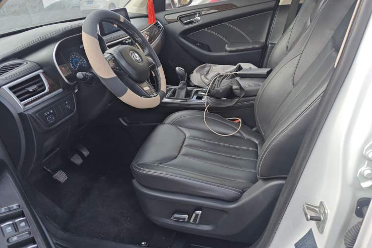 Used Dongfeng Fengon 580 2020 1.5T Manual Luxury Version Left Front Seat