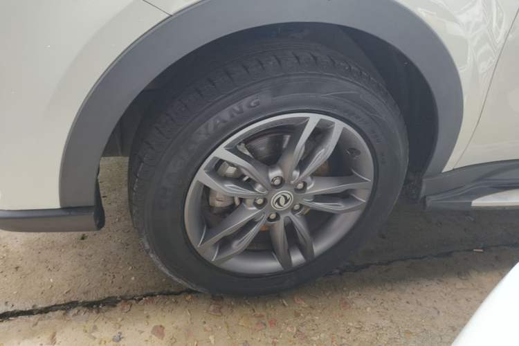 Used Dongfeng Fengon 580 2020 1.5T CVT Luxury Edition Left Front Wheel Hub