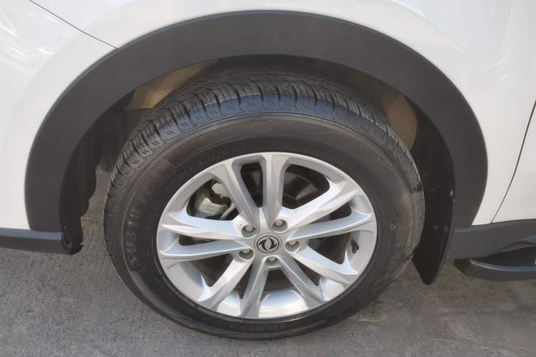 Used Dongfeng Fengon 580 2020 1.5T CVT Luxury Edition Left Front Wheel Hub