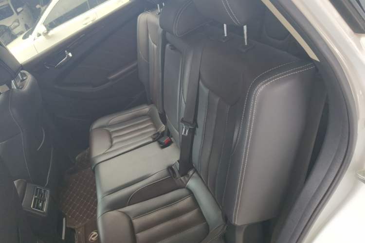 Used Dongfeng Fengon 580 2020 1.5T CVT Luxury Edition Left Rear Seat