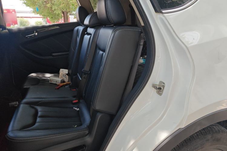 Used Dongfeng Fengon 580 2020 1.5T Manual Luxury Version Left Rear Seat
