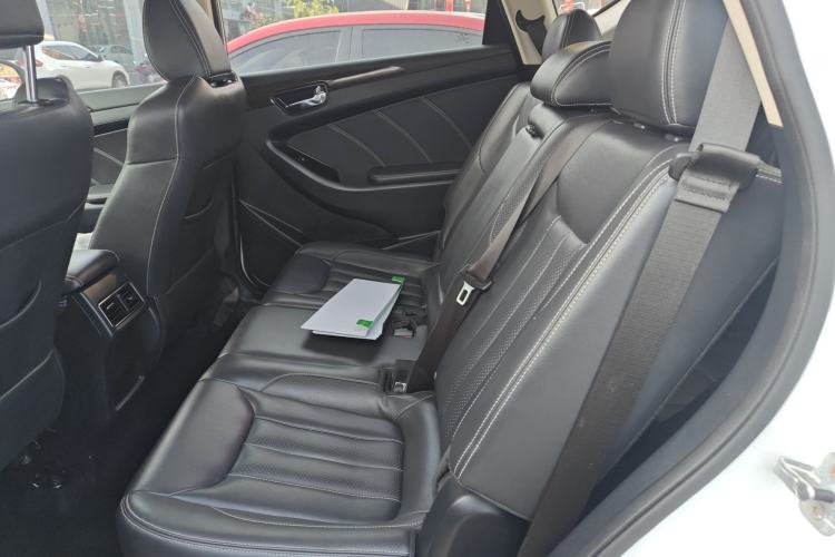 Used Dongfeng Fengon 580 2020 1.5T Manual Luxury Version Left Rear Seat