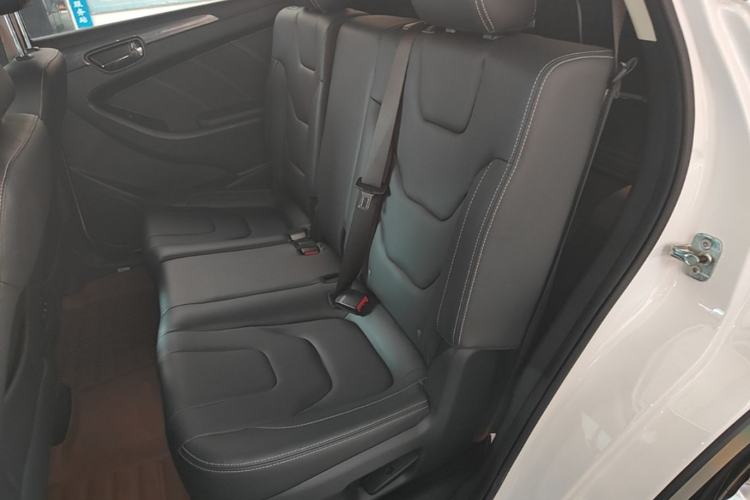 Used Dongfeng Fengon 580 2020 1.8L Manual Comfort Model Left Rear Seat