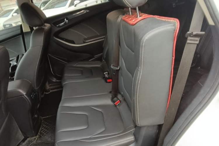 Used Dongfeng Fengon 580 2020 1.8L Manual Comfort Model Left Rear Seat