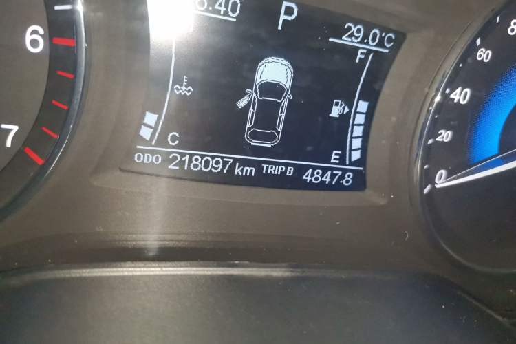 Used Dongfeng Fengon 580 2020 1.5T CVT Luxury Edition Odometer Close Up