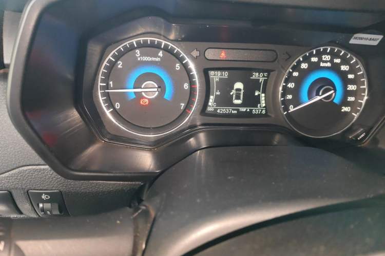 Used Dongfeng Fengon 580 2020 1.8L Manual Comfort Model Odometer Close Up