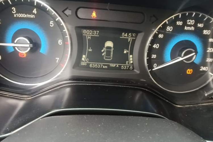 Used Dongfeng Fengon 580 2020 1.8L Manual Comfort Model Odometer Close Up