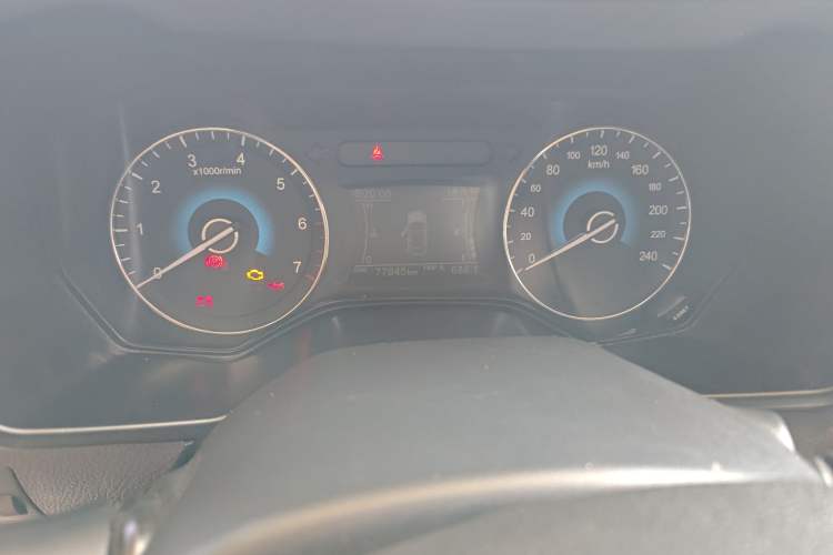 Used Dongfeng Fengon 580 2020 1.8L Manual Comfort Model Odometer Close Up