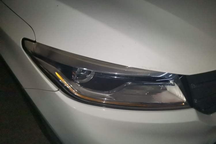 Used Dongfeng Fengon 580 2020 1.5T CVT Luxury Edition Right Front Headlight