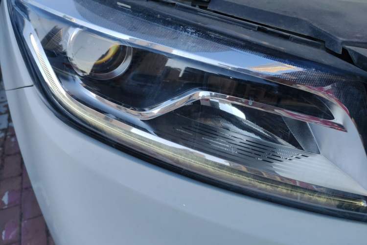 Used Dongfeng Fengon 580 2020 1.5T CVT Luxury Edition Right Front Headlight