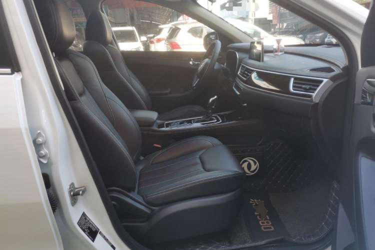 Used Dongfeng Fengon 580 2020 1.5T CVT Luxury Edition Right Front Seat