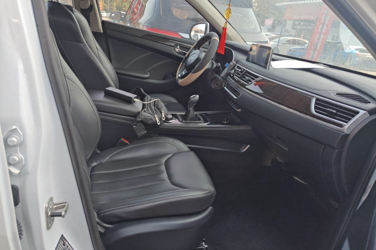 Used Dongfeng Fengon 580 2020 1.5T Manual Luxury Version Right Front Seat