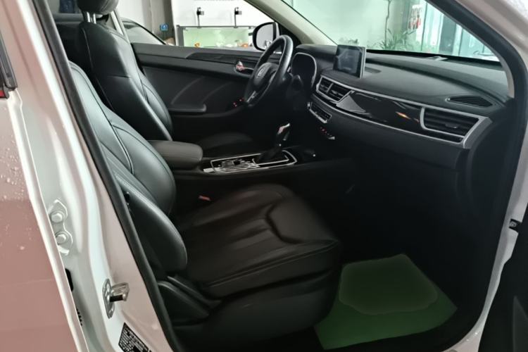 Used Dongfeng Fengon 580 2020 1.5T CVT Luxury Edition Right Front Seat