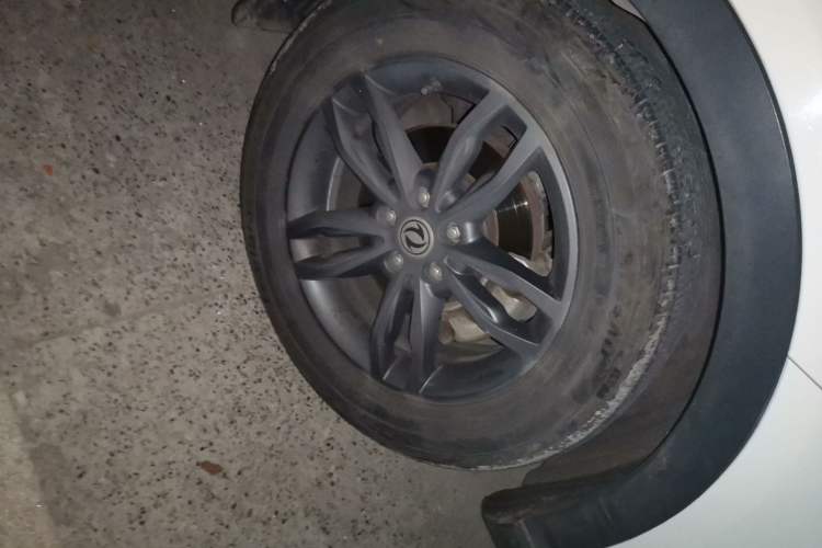 Used Dongfeng Fengon 580 2020 1.5T CVT Luxury Edition Right Front Wheel Hub