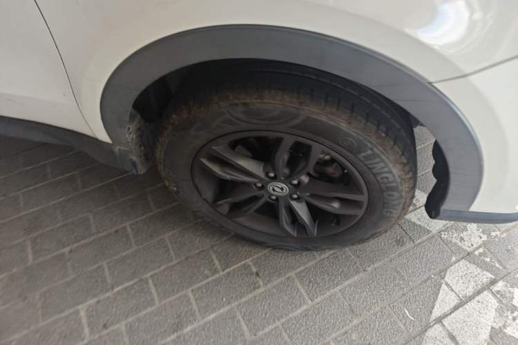 Used Dongfeng Fengon 580 2020 1.5T Manual Luxury Version Right Front Wheel Hub