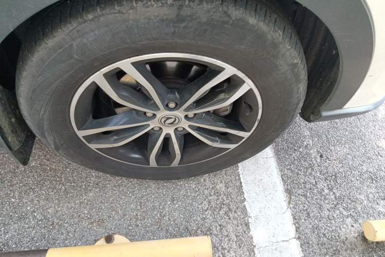 Used Dongfeng Fengon 580 2020 1.5T CVT Luxury Edition Right Front Wheel Hub