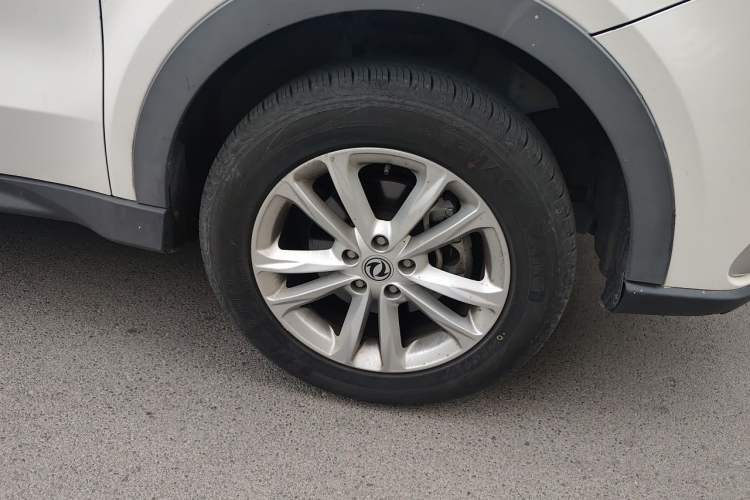 Used Dongfeng Fengon 580 2020 1.8L Manual Comfort Model Right Front Wheel Hub