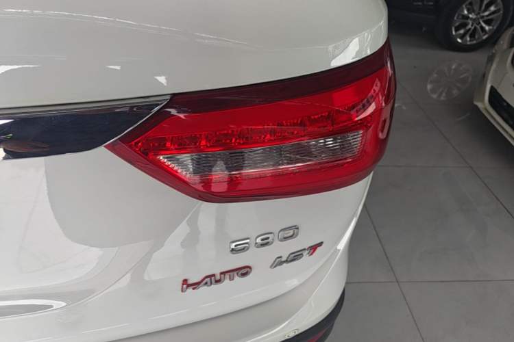 Used Dongfeng Fengon 580 2020 1.5T CVT Luxury Edition Right Rear Taillight