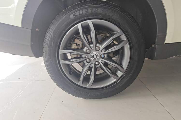 Used Dongfeng Fengon 580 2020 1.5T CVT Luxury Edition Right Rear Wheel Hub