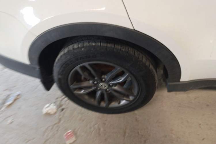Used Dongfeng Fengon 580 2020 1.5T CVT Luxury Edition Right Rear Wheel Hub